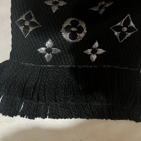 Louis Vuitton Monogram Logomania Black Scarf - New with Box - Picture 8 of 8